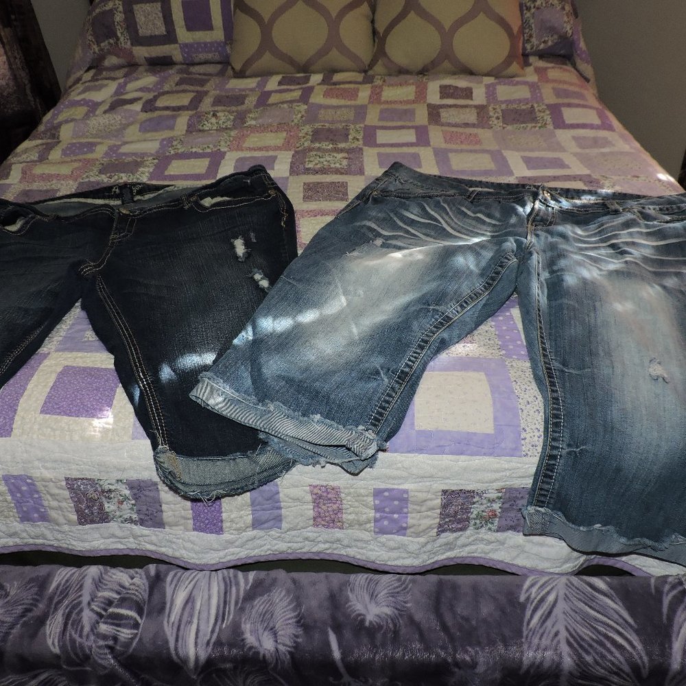 2 pair bundle of Amethyst destructed jean capris